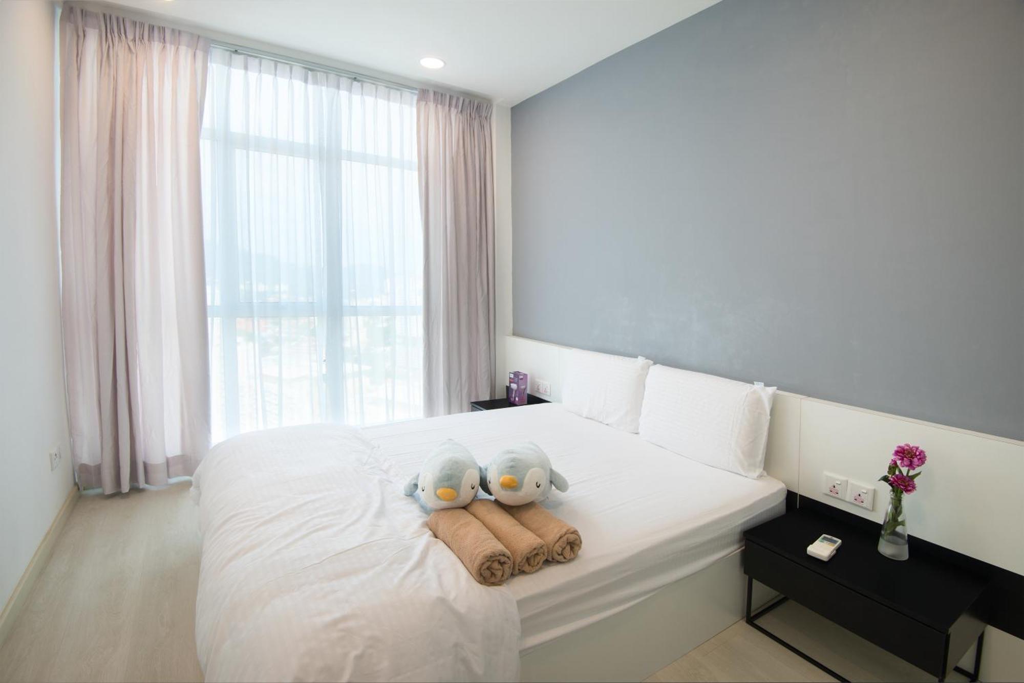 Straits Garden Suites By The Homestay Helper George Town Bagian luar foto